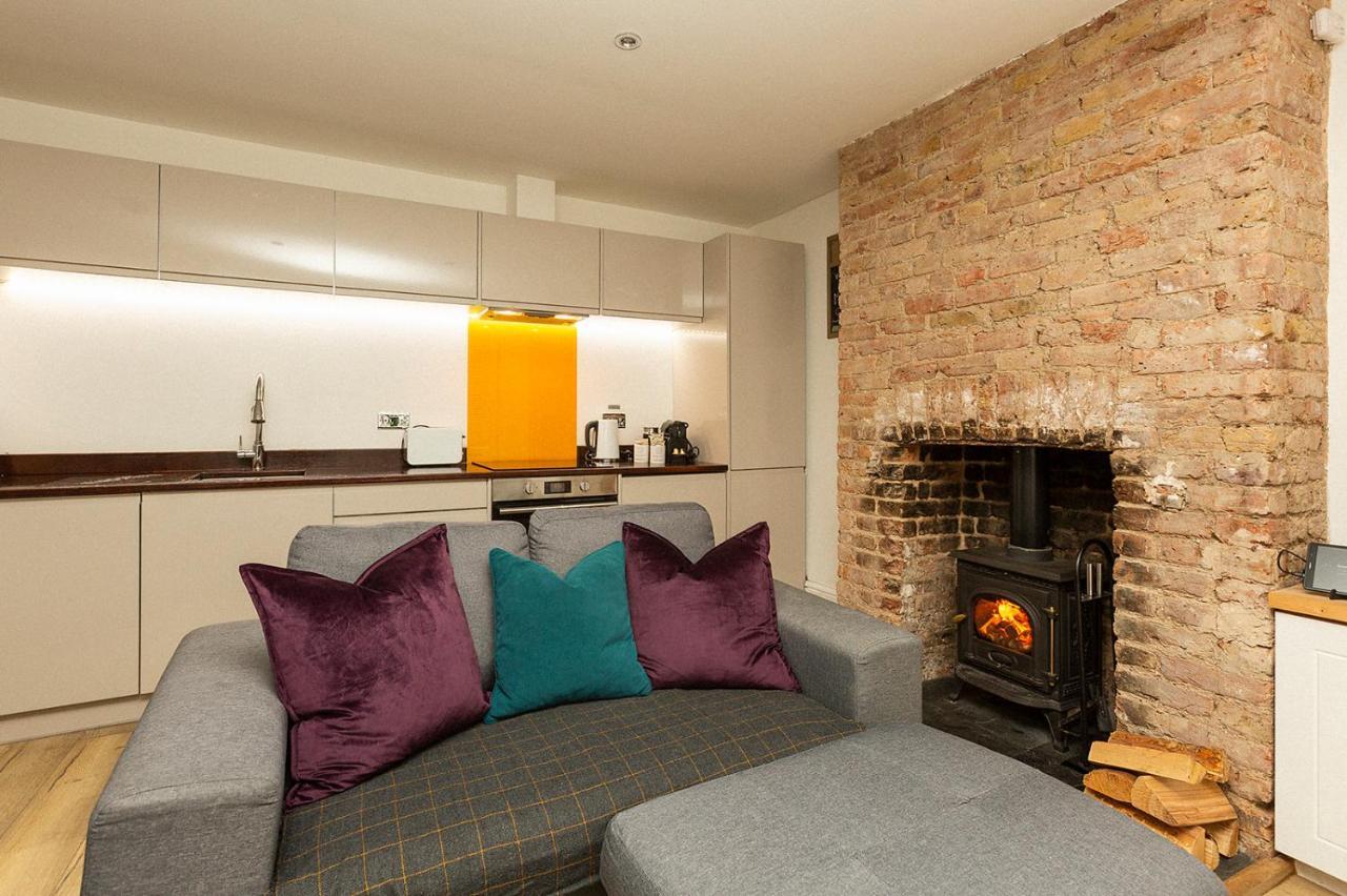 Stylish & Cosy Margate Escape With Hot Tub And Log Burner Dogs Welcome Exteriör bild