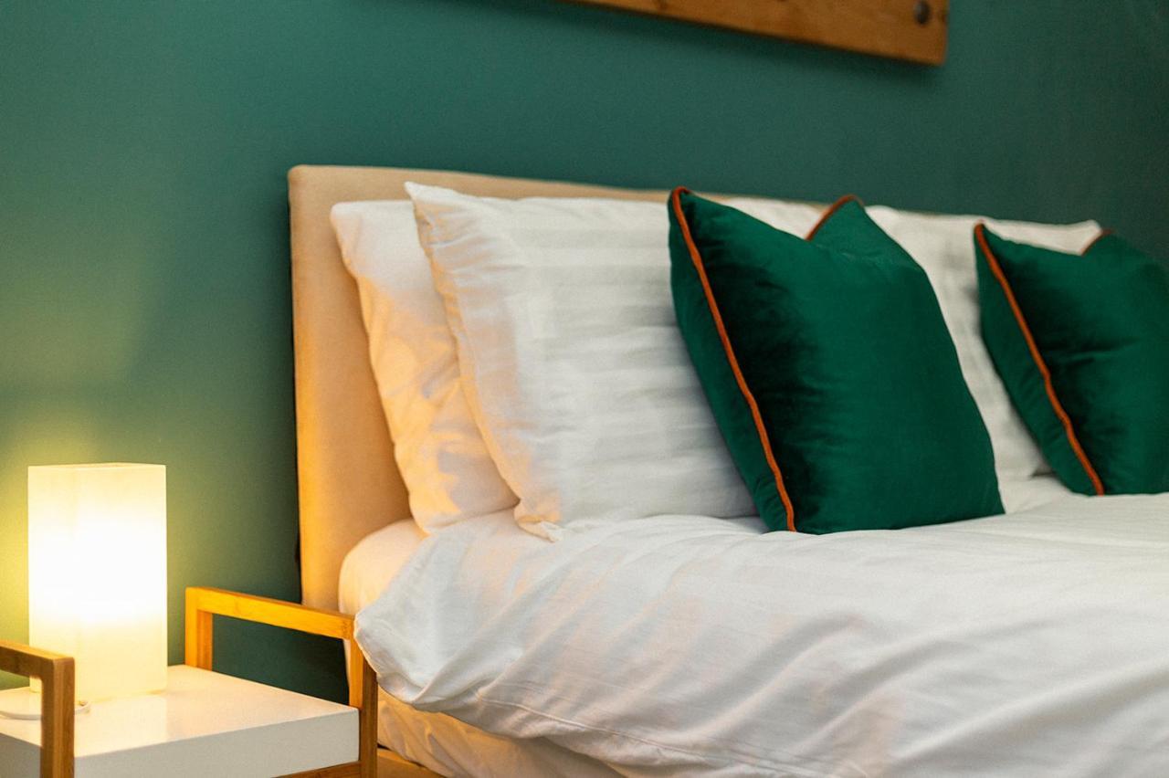 Stylish & Cosy Margate Escape With Hot Tub And Log Burner Dogs Welcome Exteriör bild