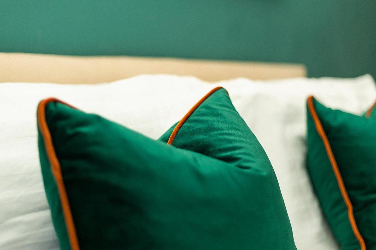 Stylish & Cosy Margate Escape With Hot Tub And Log Burner Dogs Welcome Exteriör bild