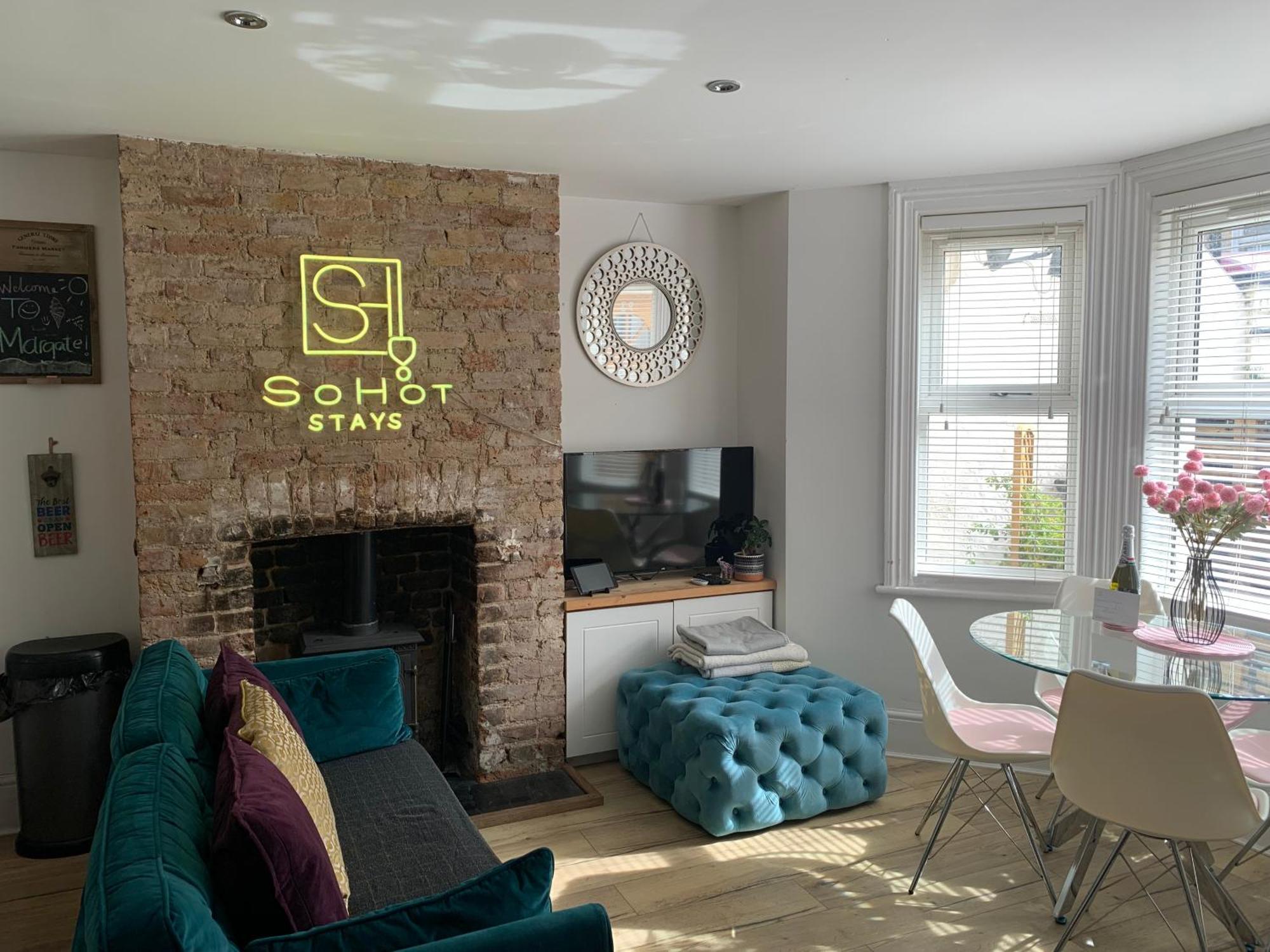 Stylish & Cosy Margate Escape With Hot Tub And Log Burner Dogs Welcome Exteriör bild