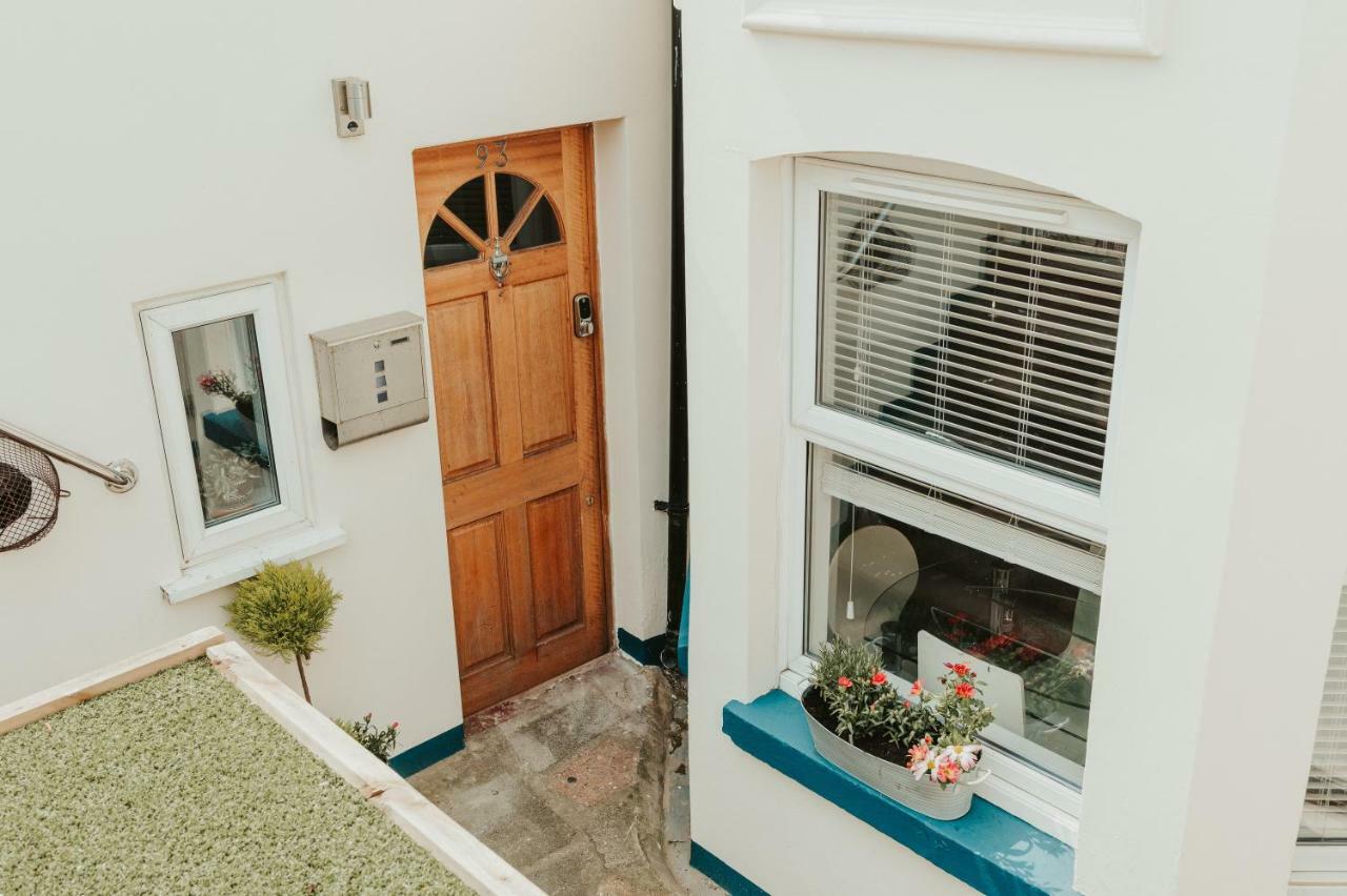 Stylish & Cosy Margate Escape With Hot Tub And Log Burner Dogs Welcome Exteriör bild
